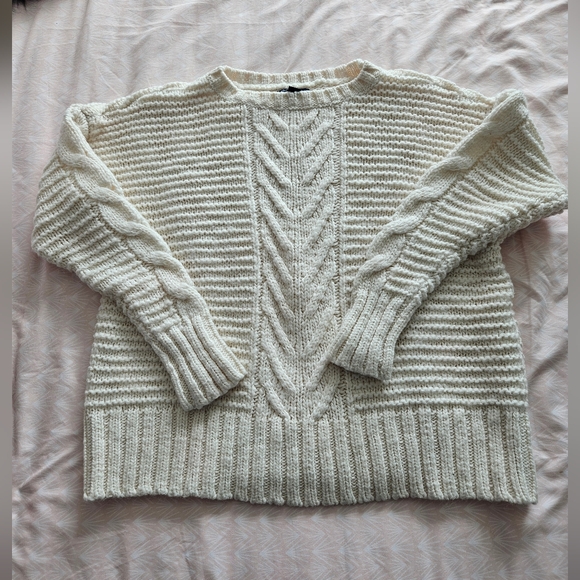 American Eagle Outfitters Sweaters - Women's AE sweater